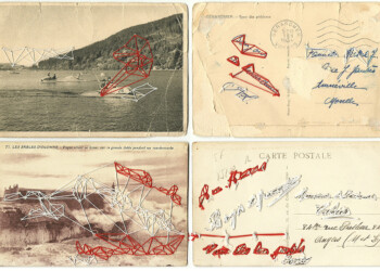 Bons baisers, broderie sur carte postale ancienne, fil rouge et blanc.