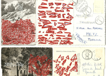 Bons baisers, broderie sur carte postale ancienne, fil rouge et blanc.